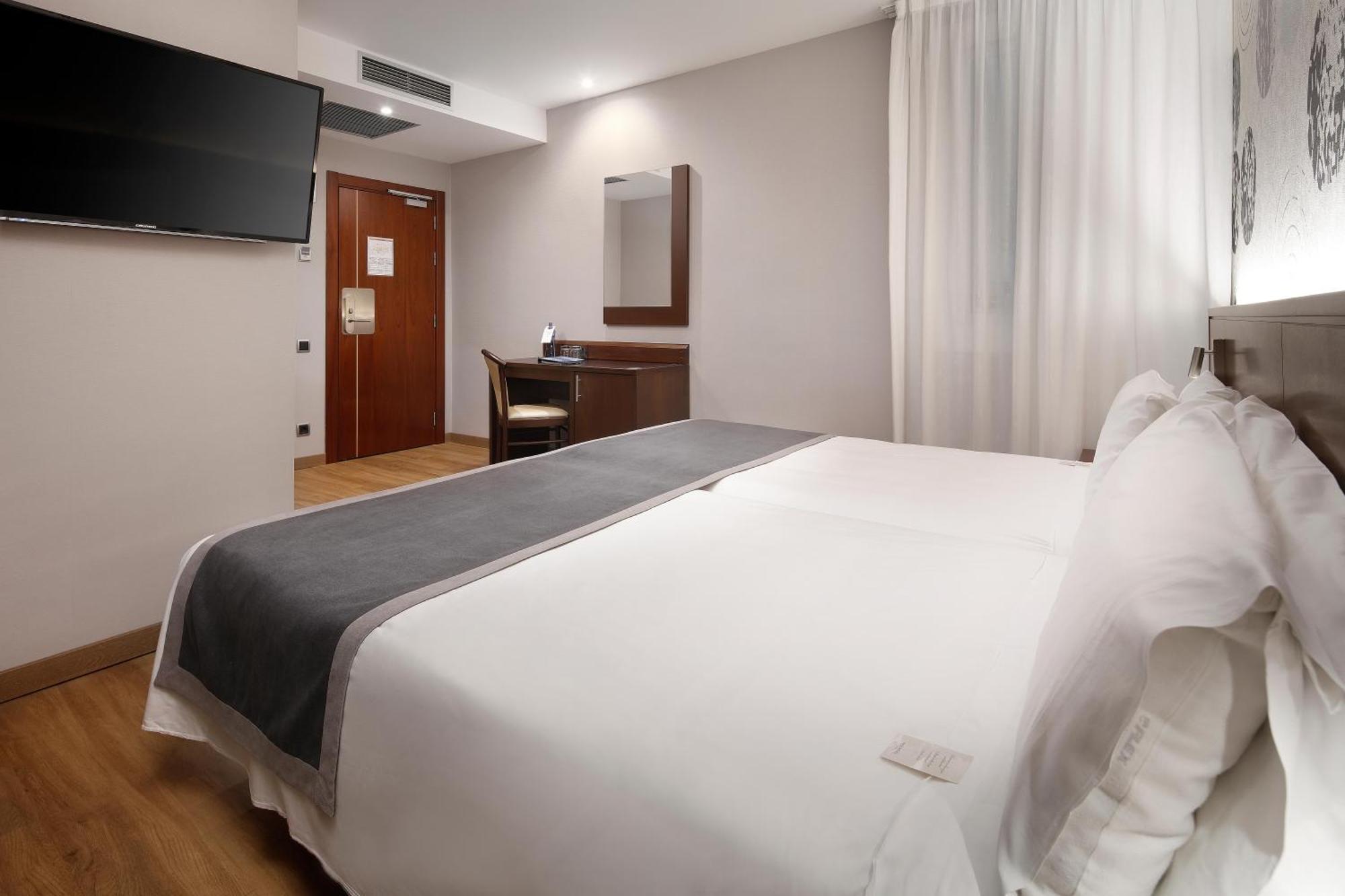 Hcc Taber Hotel Barcelona Exterior photo